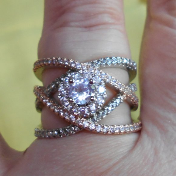 Silver and Rose Gold CZ Ring - Picture 4 of 6